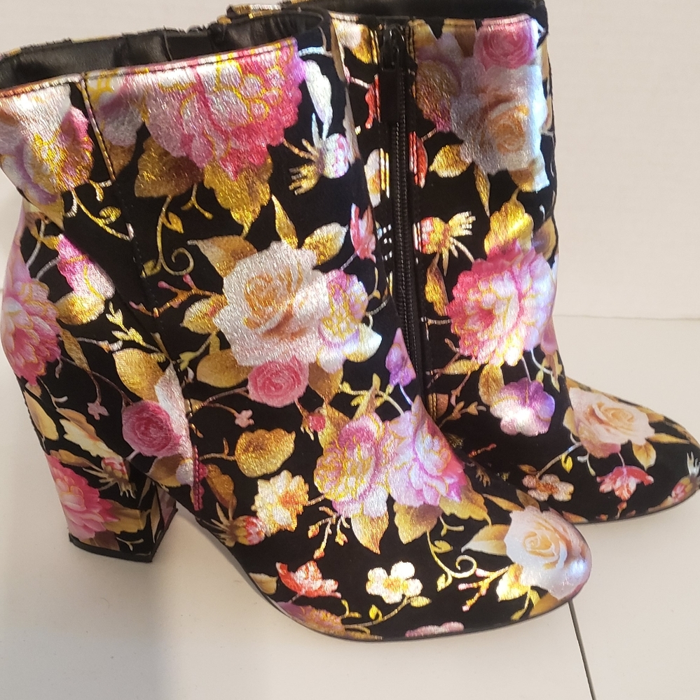 Ankle boots size 10